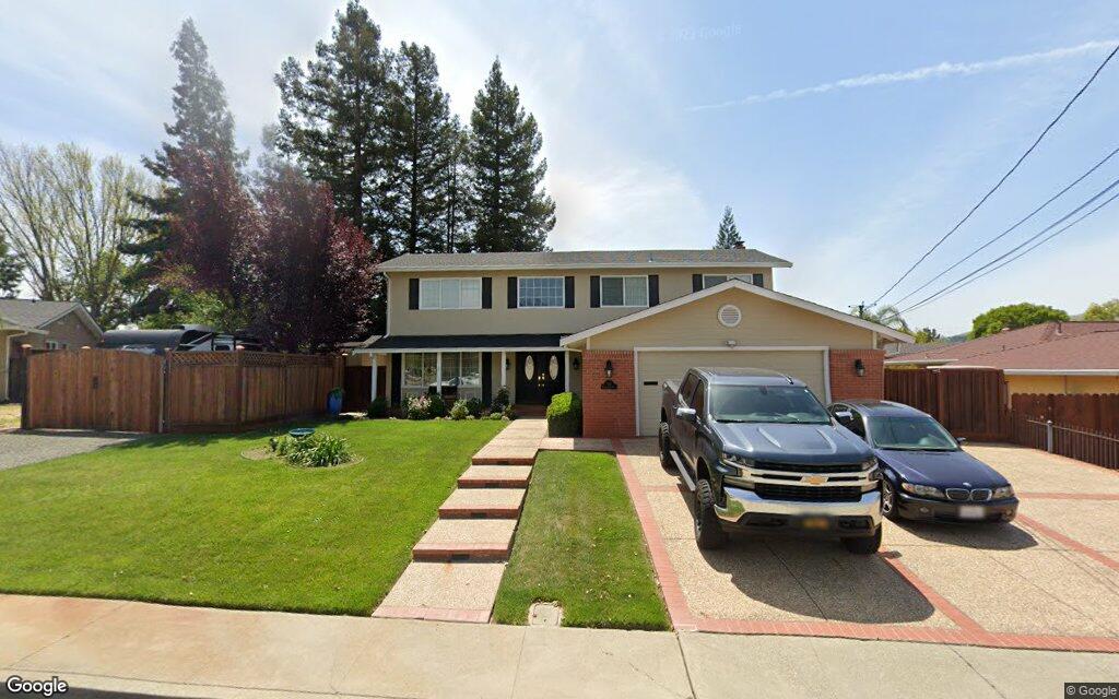 142 Winged Foot Place - Google Street View